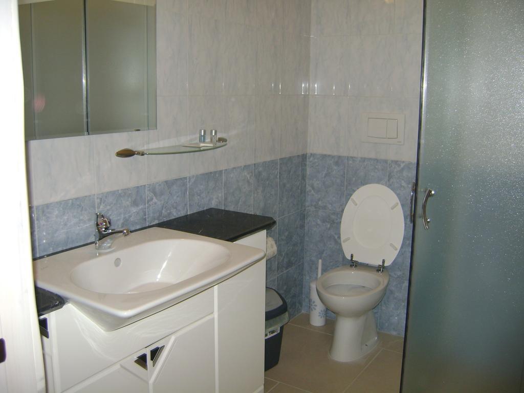 Le Pentume Apartman Arnesano Kültér fotó
